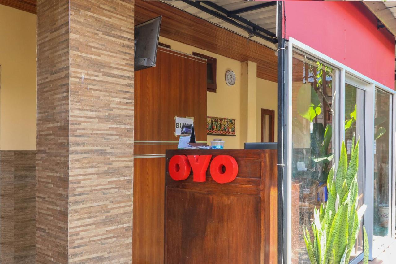 Oyo 2581 Ketut Smile Hotel Denpasar  Exterior photo
