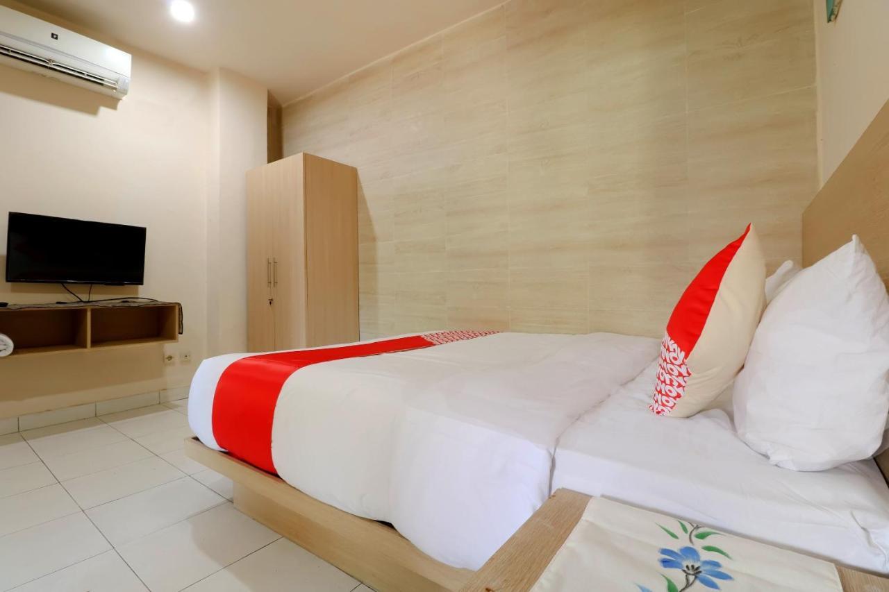 Oyo 2581 Ketut Smile Hotel Denpasar  Exterior photo