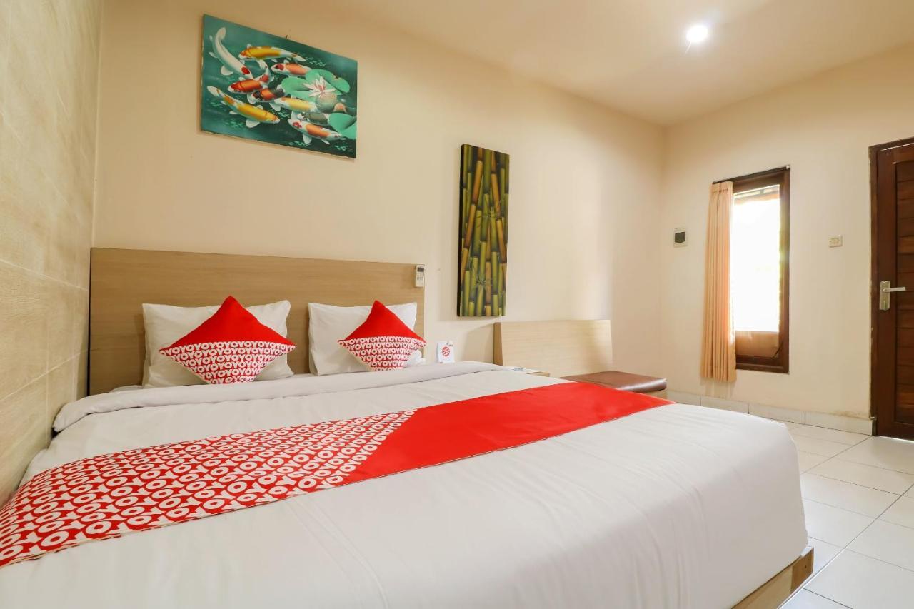Oyo 2581 Ketut Smile Hotel Denpasar  Exterior photo