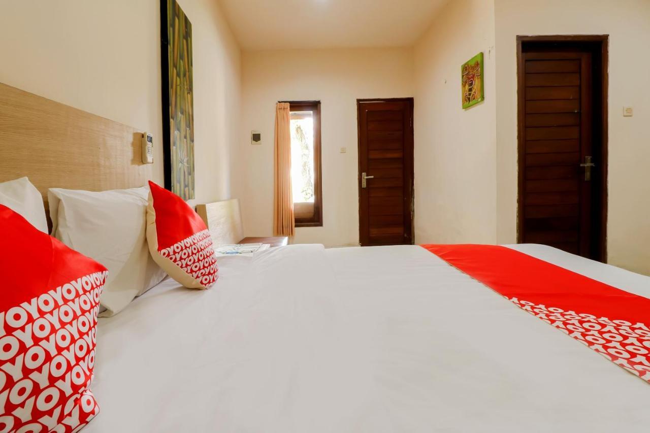 Oyo 2581 Ketut Smile Hotel Denpasar  Exterior photo