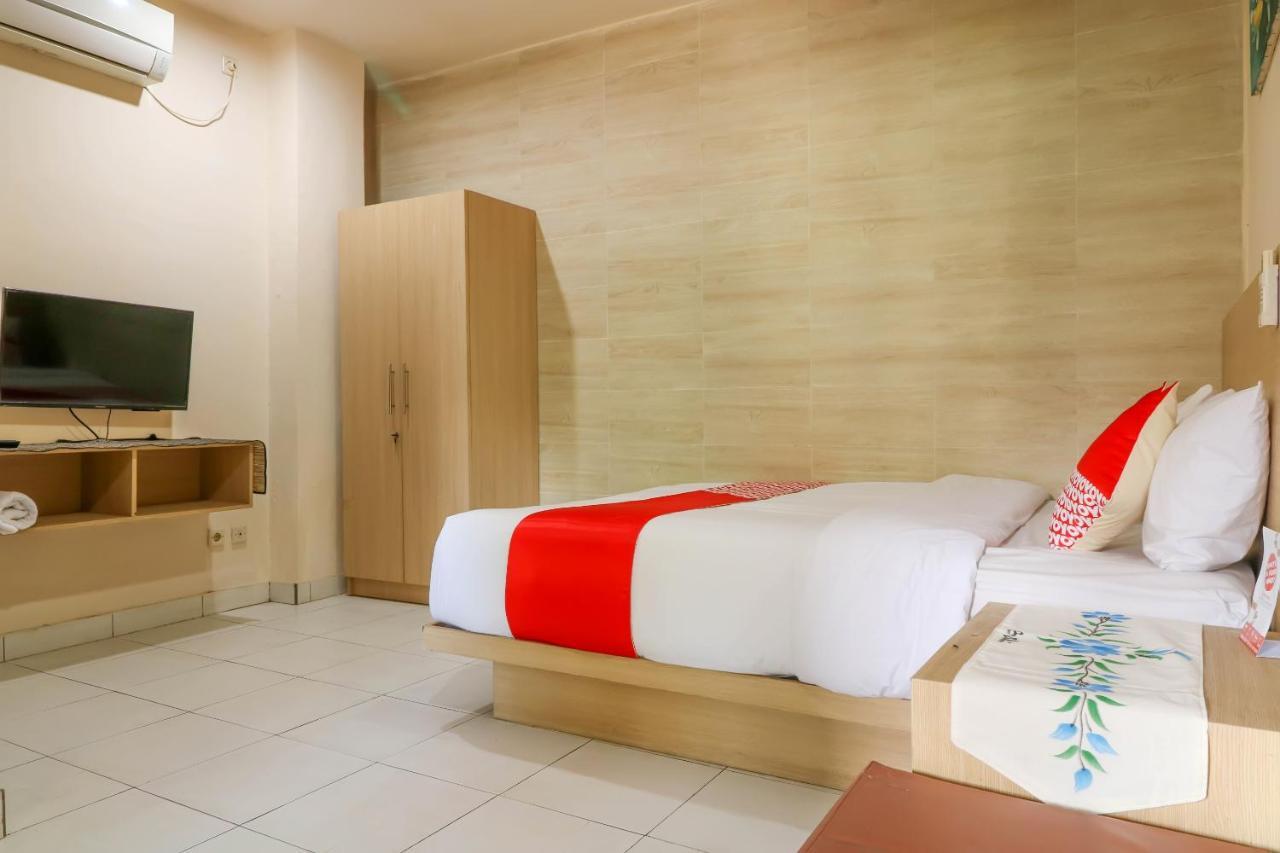 Oyo 2581 Ketut Smile Hotel Denpasar  Exterior photo